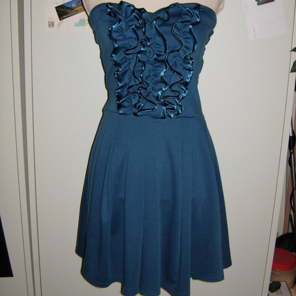 Nina Piu Strapless Ruffle Front Dress M